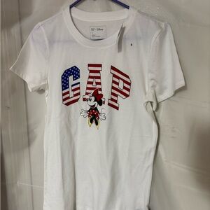GAP White Short Sleeve Tee with Patriotic Design small for teen